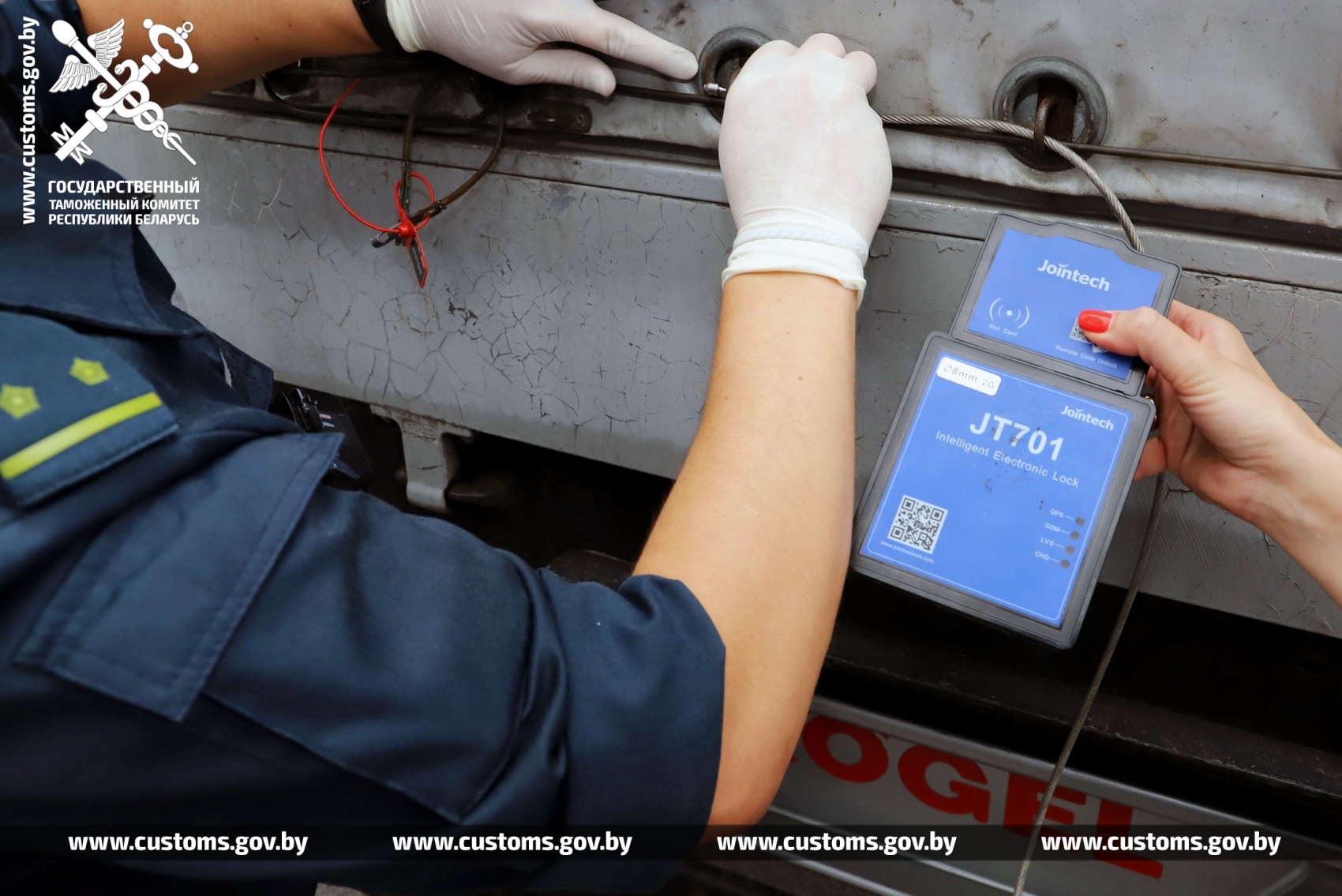 Smart Electronic Seals